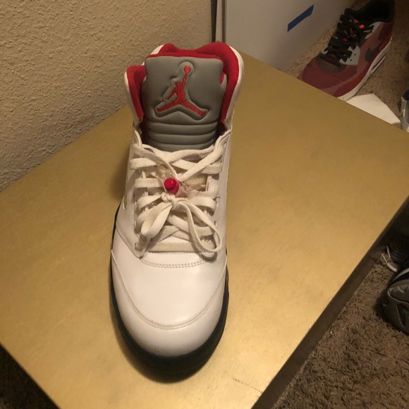 Jordan 5 - Picture 3 of 3